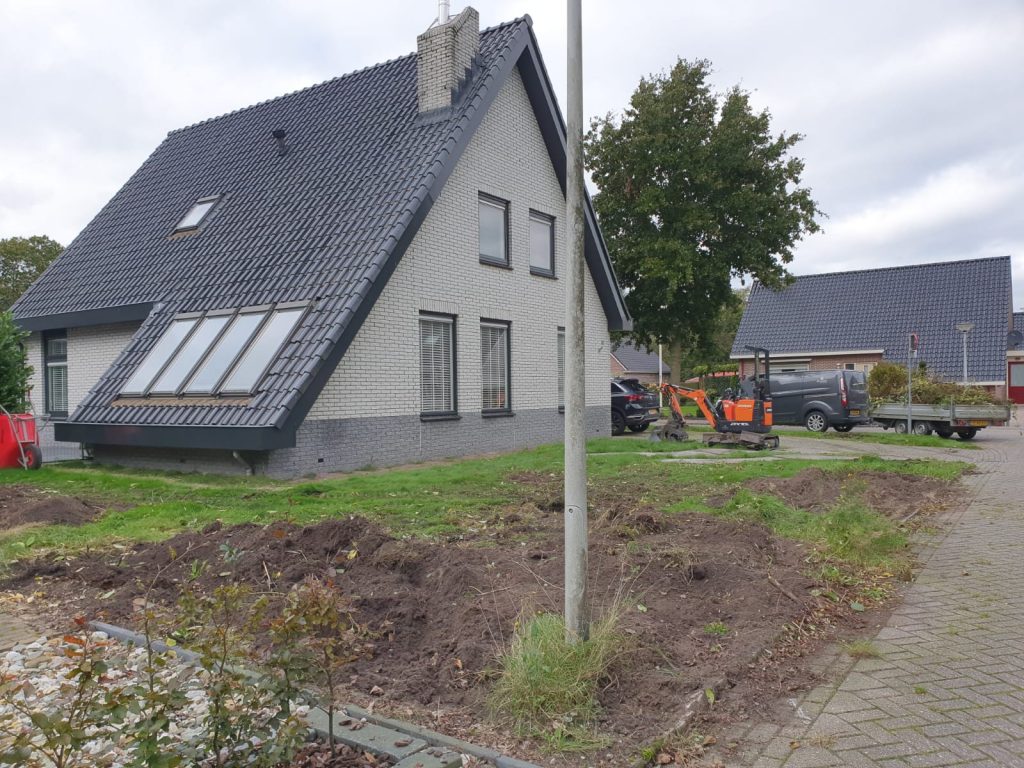 Sumar compleet nieuwe voortuin 2